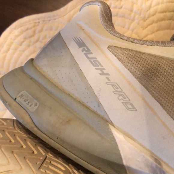 🦋 Wilson Rush Pro classic running shoes - Picture 12 of 12